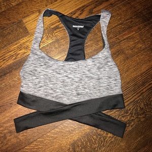Manduka sports bra- like new, small